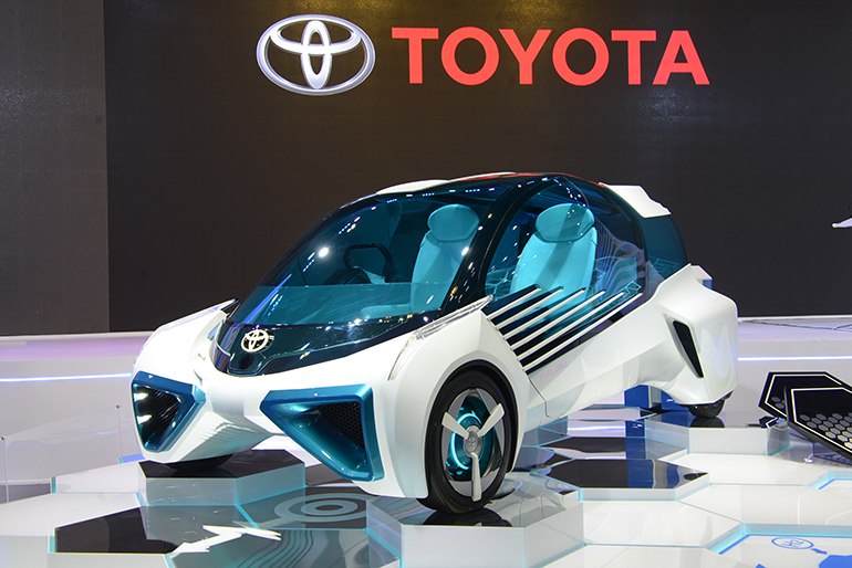 รถยนต์ในอนาคต Toyota02